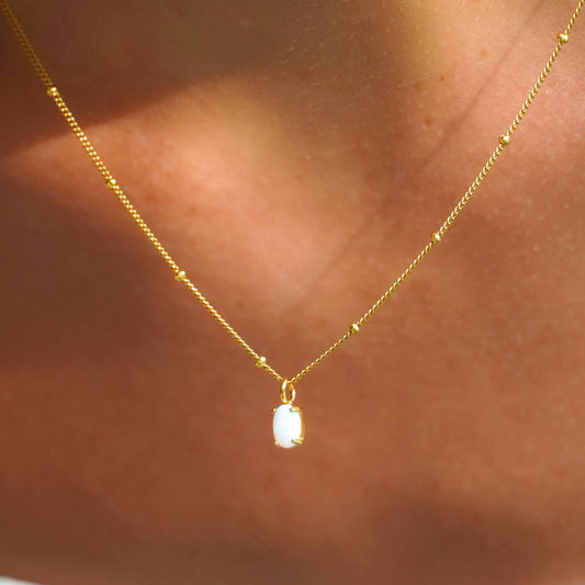 Collar de ópalo