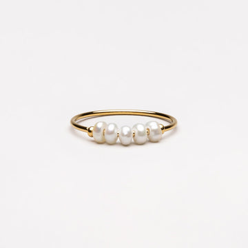 Mini Pearls Ring